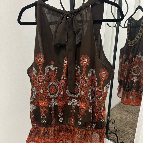 APT.9 Brown and Orange Sleeveless Top. #08 - Picture 5 of 7